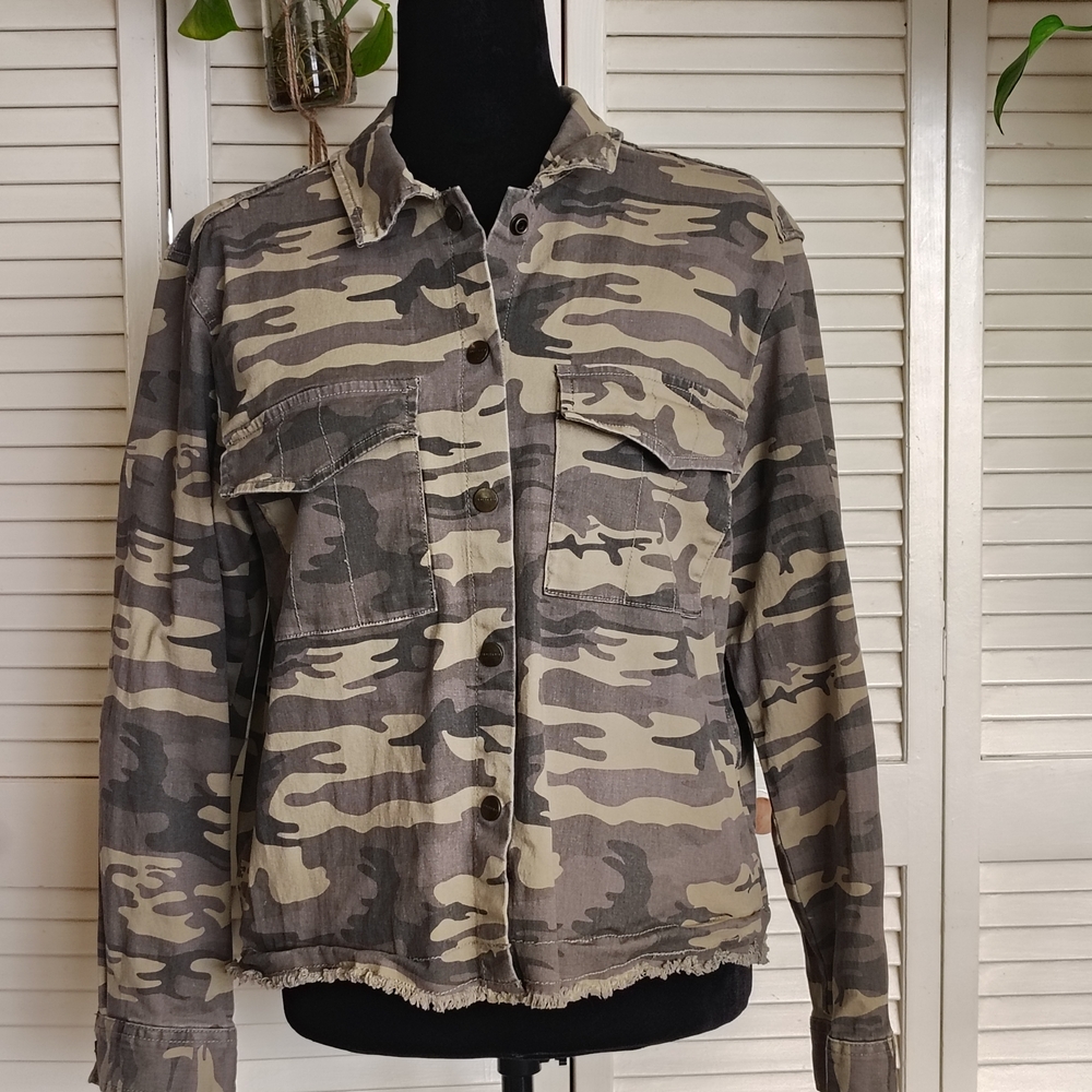 Sanctuary Olive Beige Camo Print Denim Utility Jacket Size S – Like New